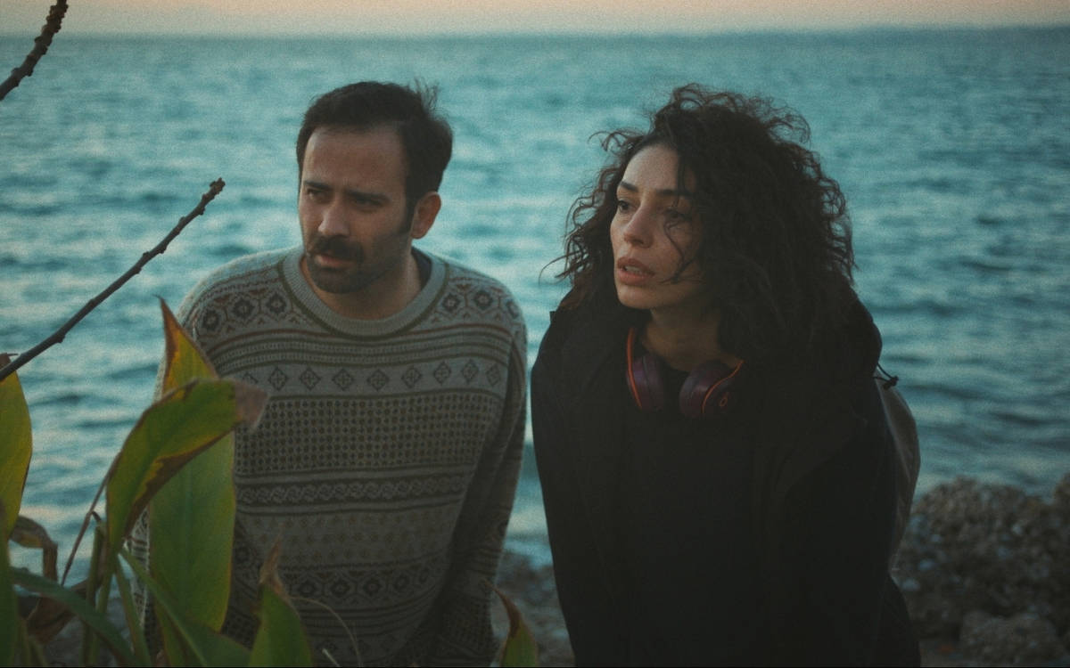 Hayaletlerle yoldaşlık ya da 'Gündüz Apollon Gece Athena'