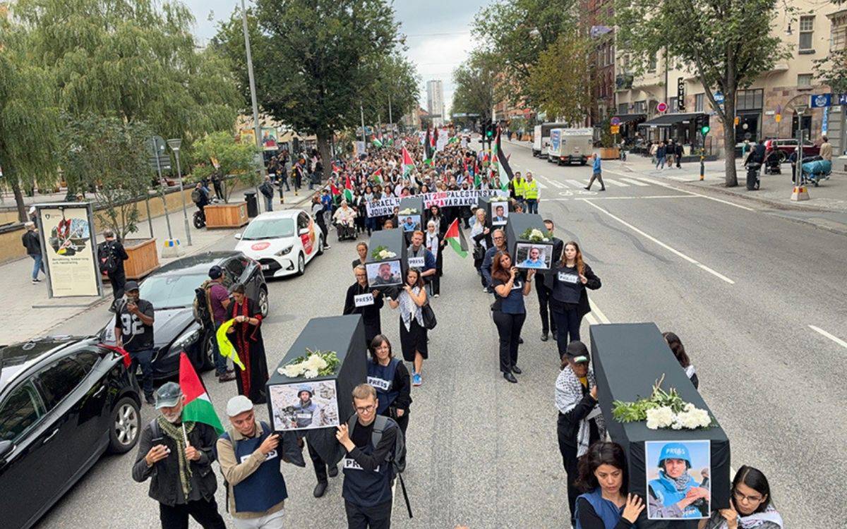 İsveç halkı İsrail'i protesto etti