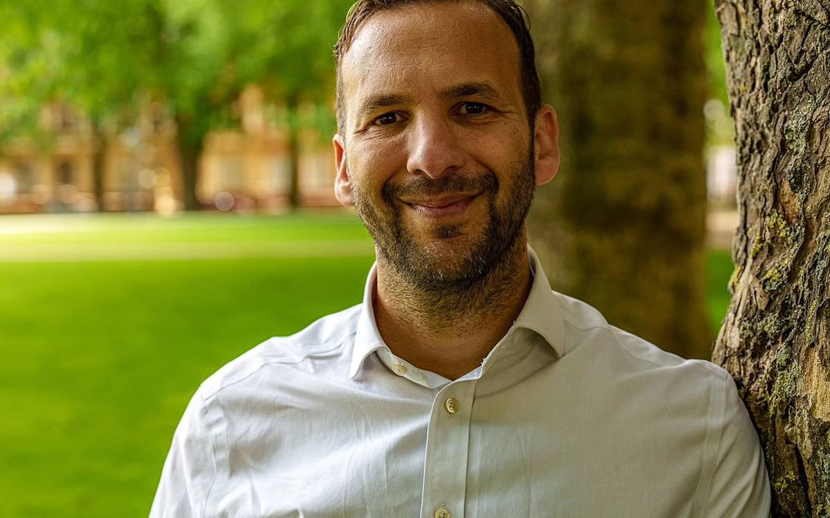 İngiltere: Sağa karşı popülist taktiklerle mücadeleyi savunan Zack Polanski Yeşil Parti'nin başkanı oldu