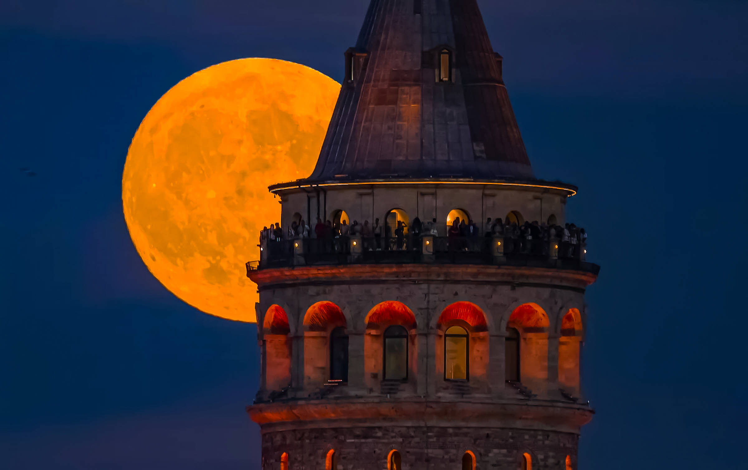 7 Eylül Pazar akşamı Türkiye'den "kanlı ay" görünecek