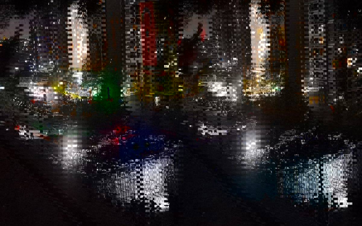 Serokatiya Bajarê Stenbolê a CHPyê di bin dorpêça polîsan de ye