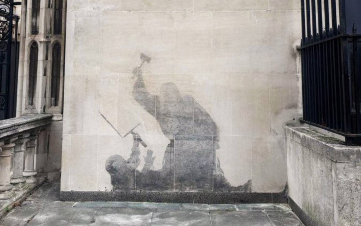 Banksy’nin Londra Kraliyet Adalet Sarayı’ndaki duvar resmine sansür
