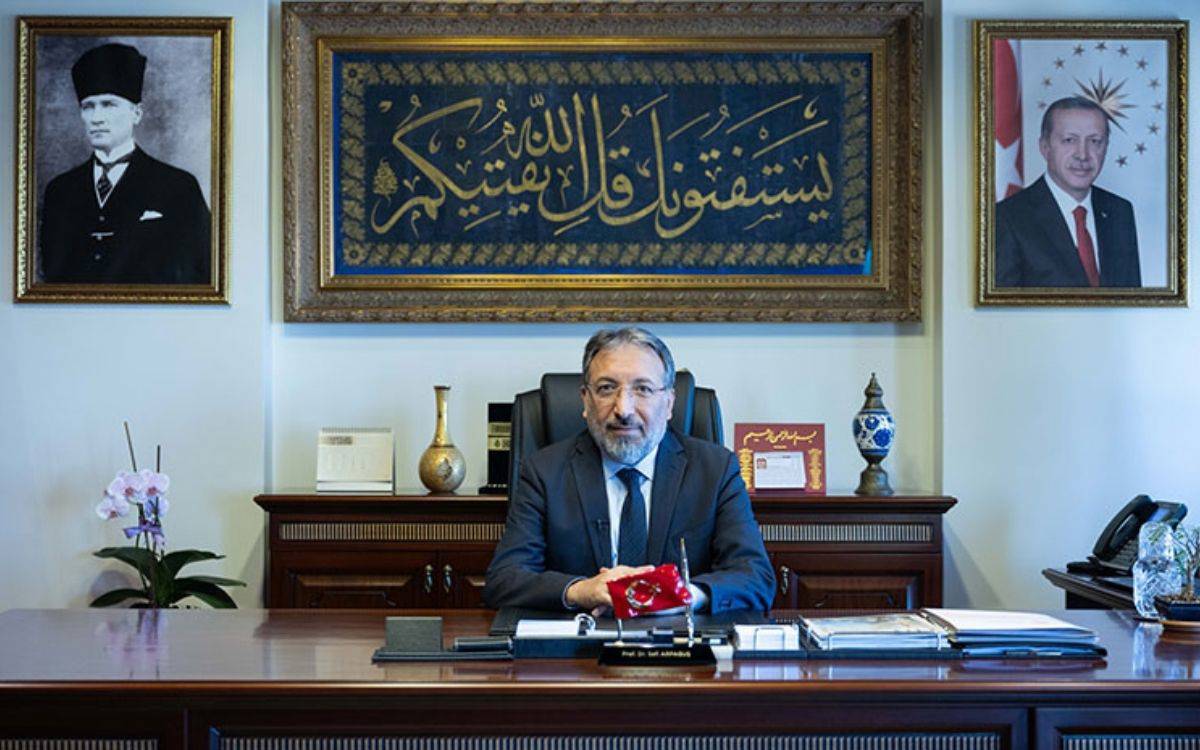 Safi Arpaguş kimdir?