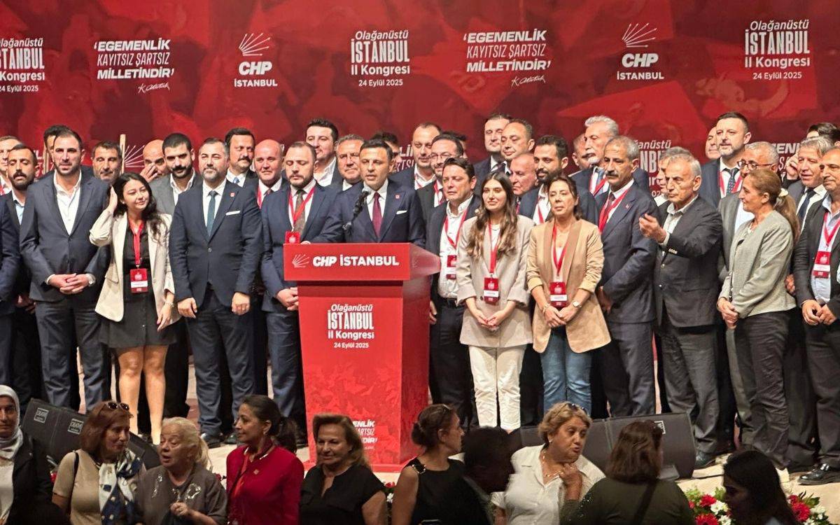 Özgür Çelik yeniden İstanbul İl Başkanı seçildi