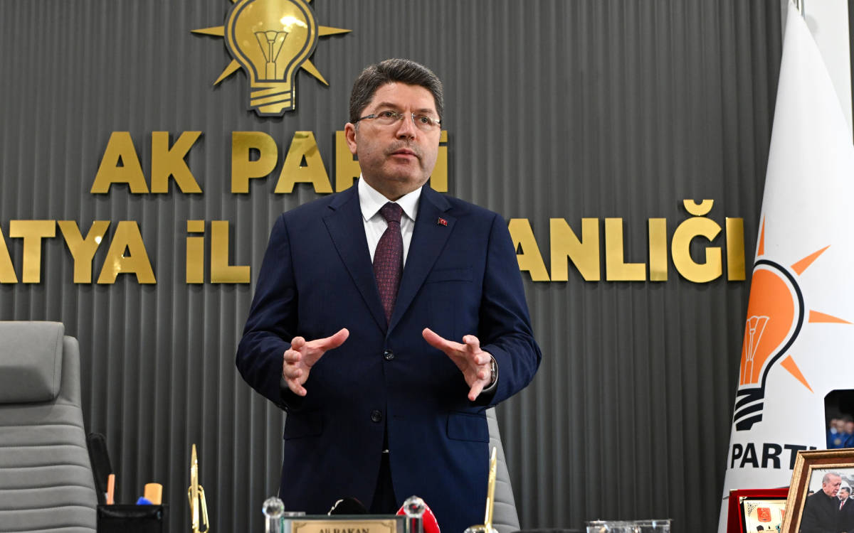 Yılmaz Tunç, Özgür Özel’in yargıdaki çifte standart sorularına yanıt vermedi