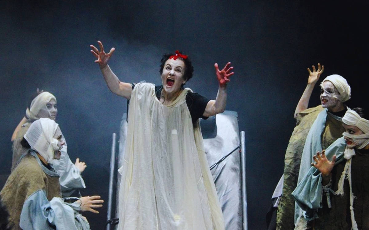 27. Afife Tiyatro Ödülleri’nde gecenin yıldızı ‘Medea Material’