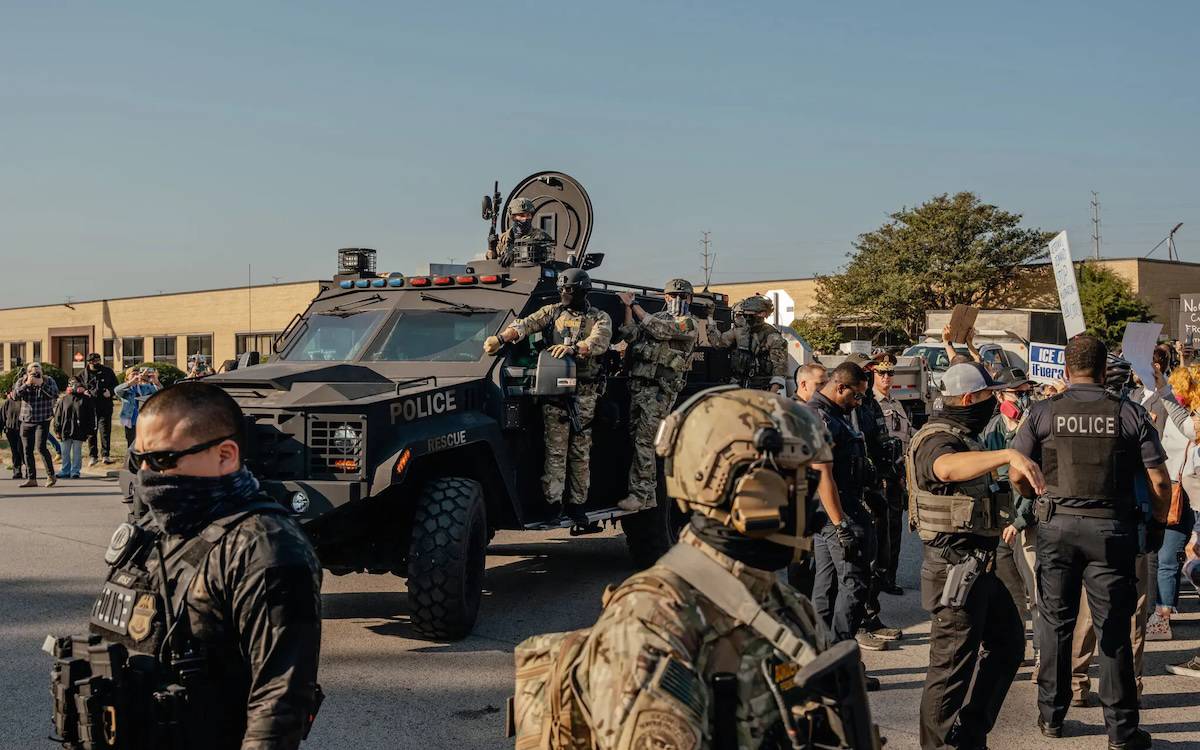 Trump Demokrat eyaletlere "asayiş" gerekçesiyle asker yığıyor