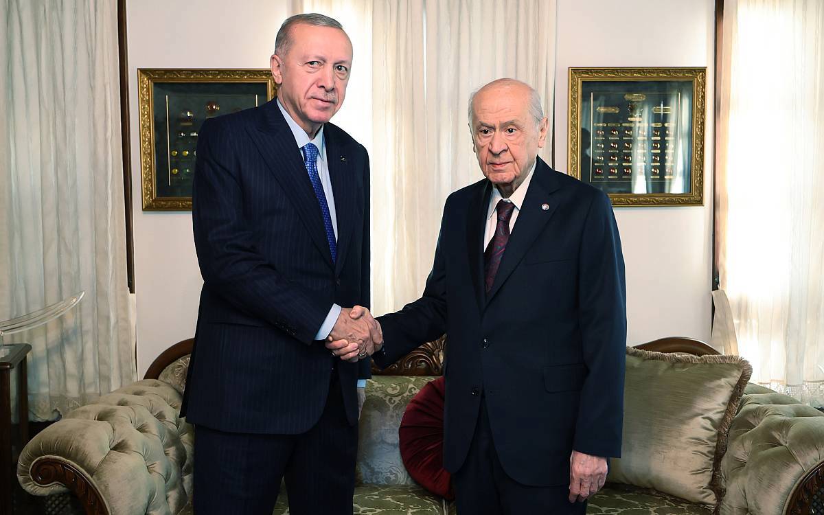 Erdoğan congratulates Northern Cypriot president-elect while his ally calls for rejection of election