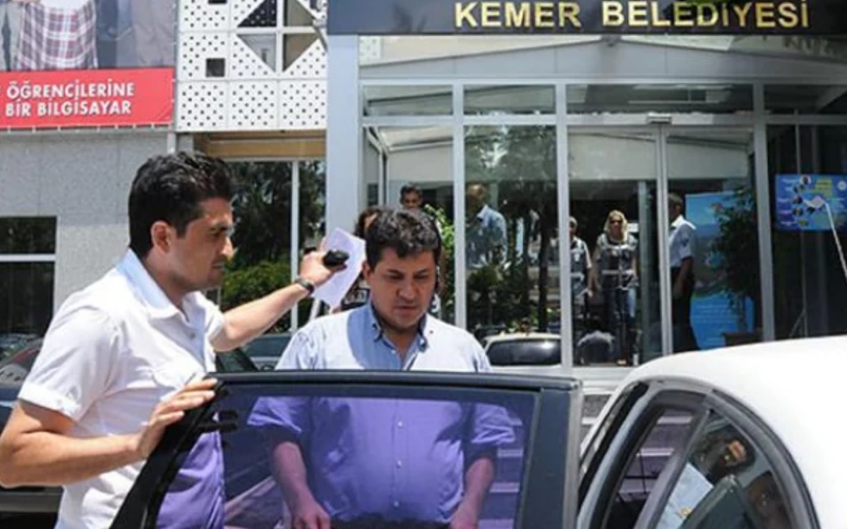 Eski CHP'li belediye başkanı Mustafa Gül gözaltına alındı