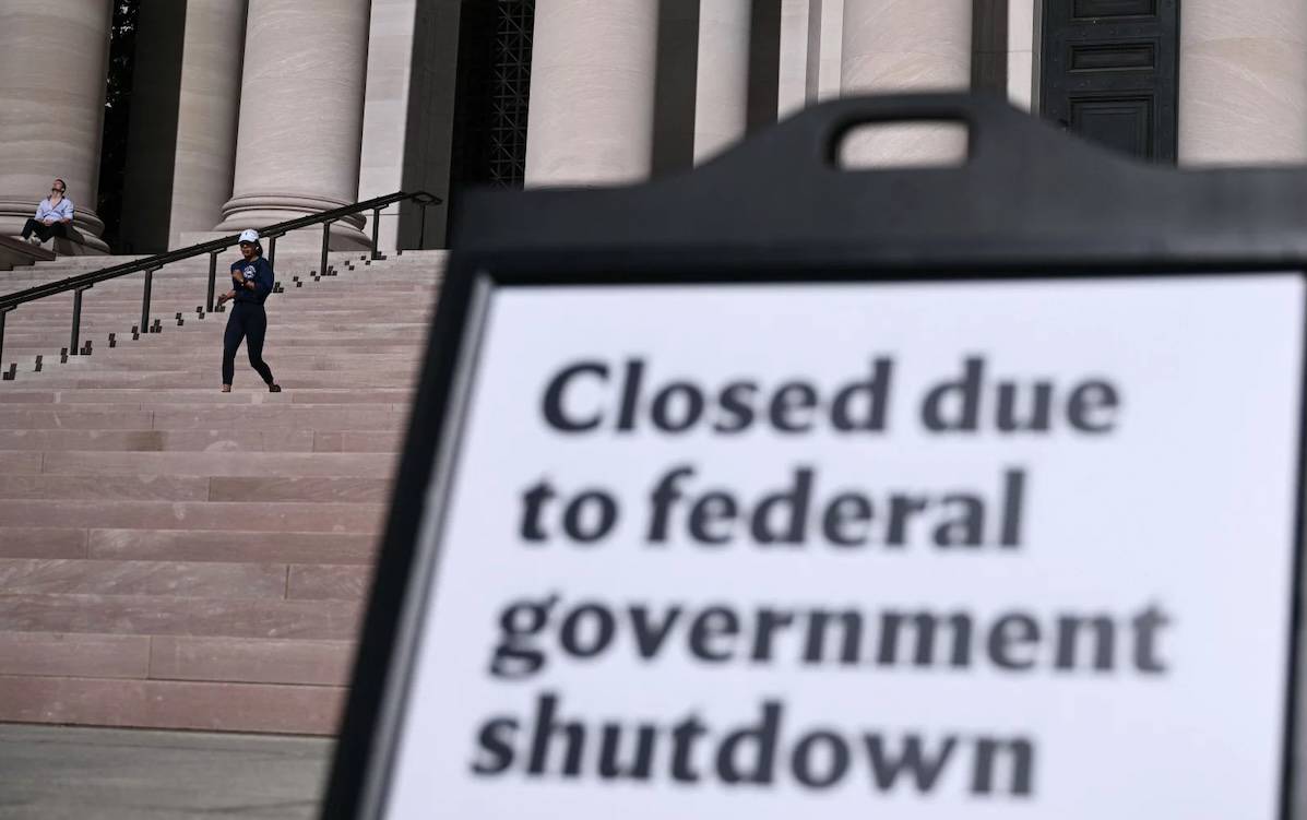 ABD: 8 Demokrat senatör hükümetin açılması için pat durumunu sona erdirdi