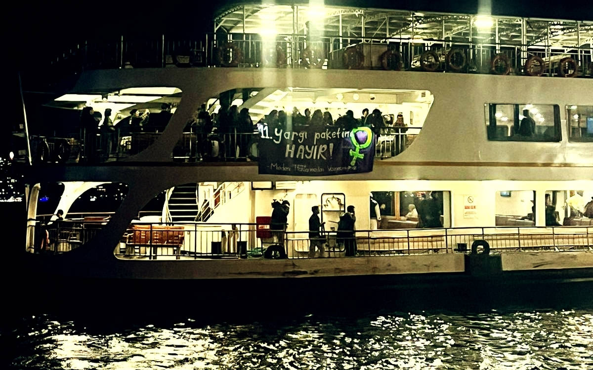 11. Yargı Paketi’ni protesto eden kadın ve LGBTİ+’lara TCK 301’den soruşturma