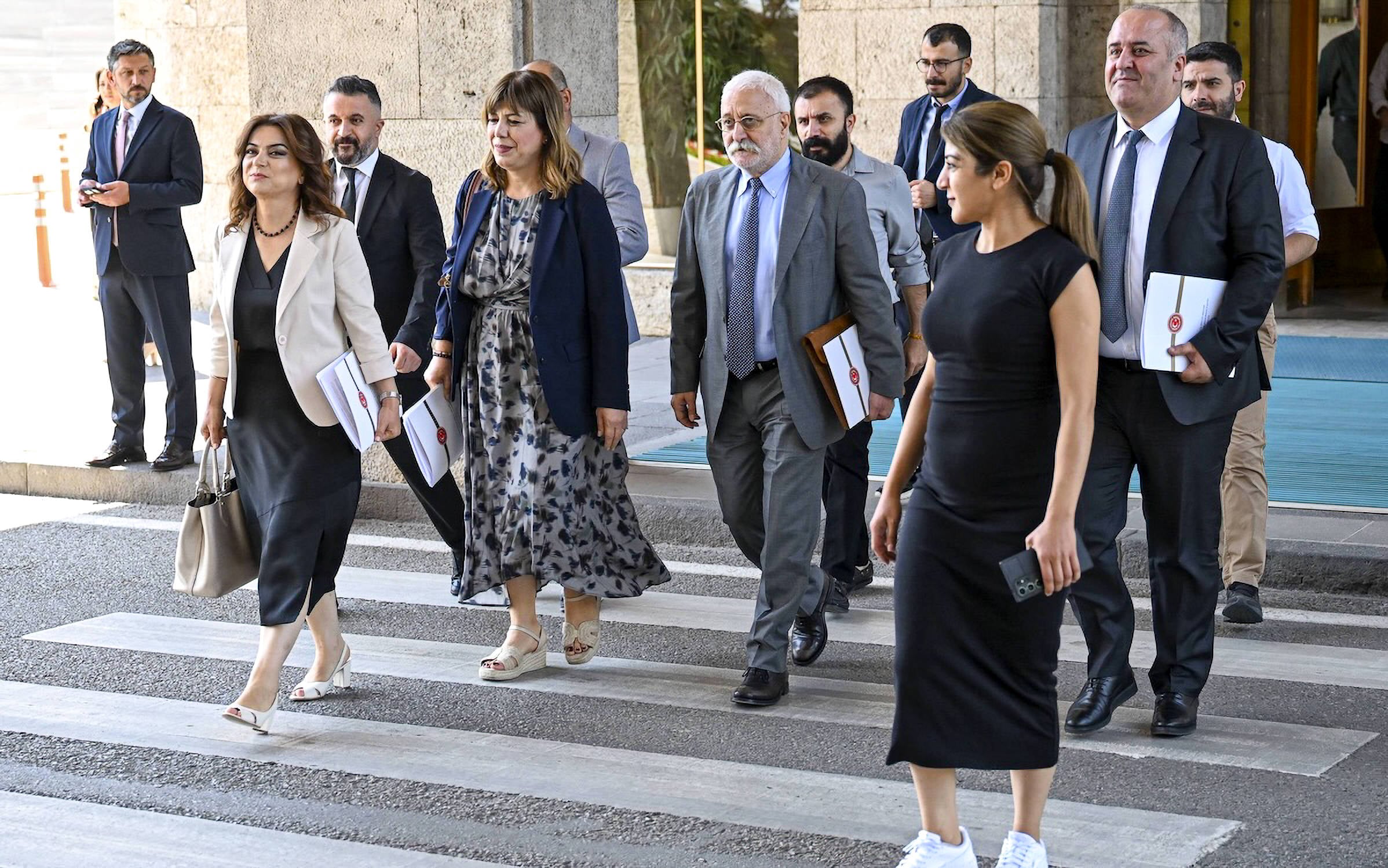 DEM Parti Komisyon üyeleri "MİT tutanak özeti"ni reddetti