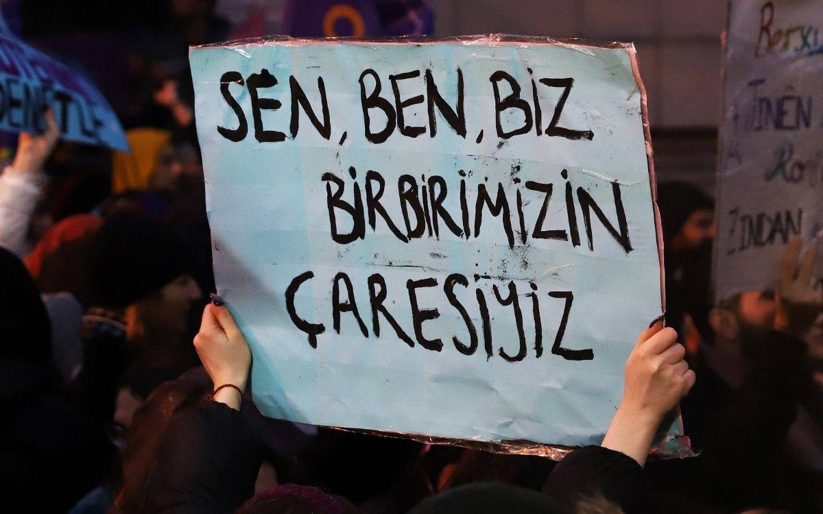 Şiddet faili Sözcü TV’de işe başladı, kadınlar tepki gösterdi