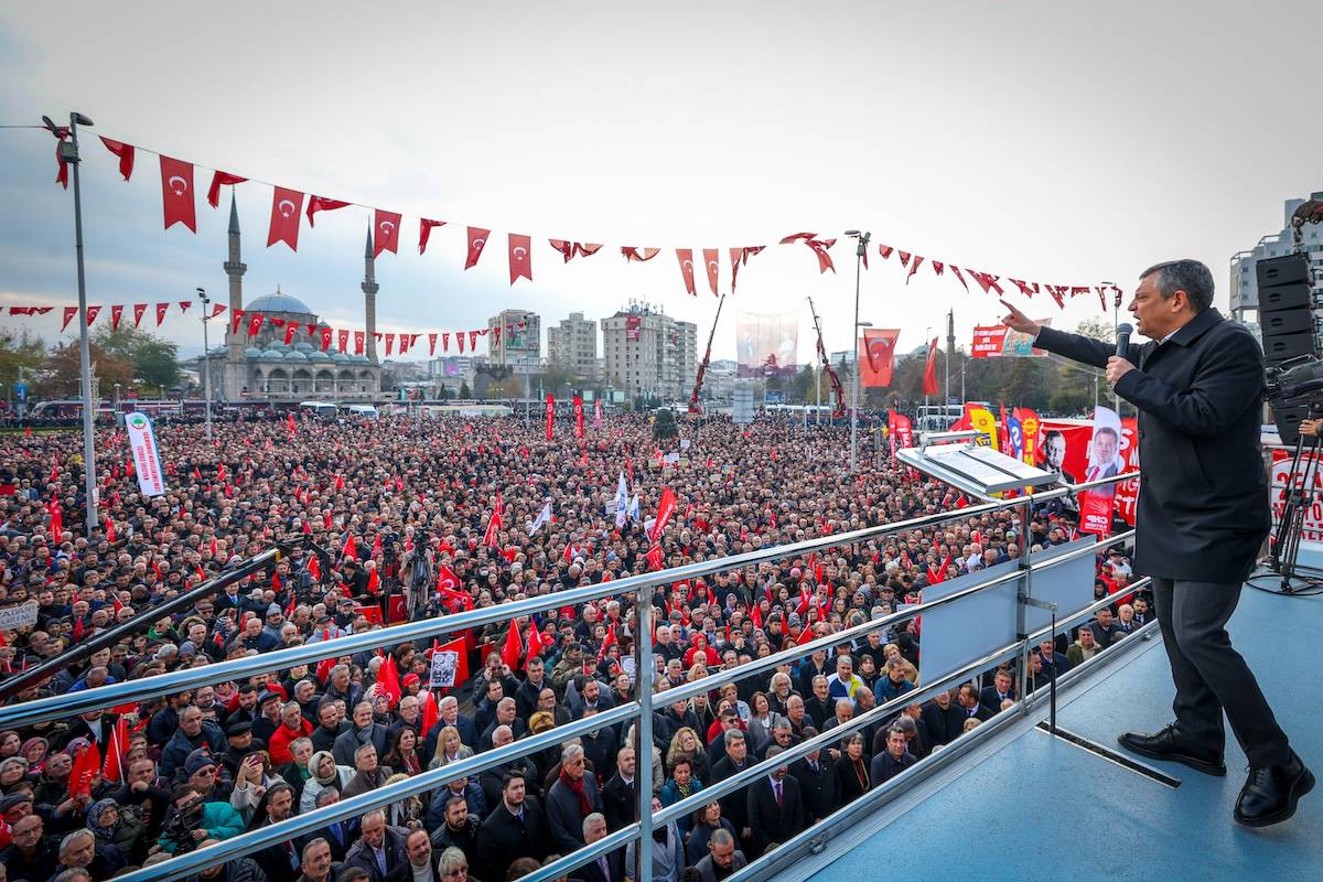 CHP lideri Özel: Meclis bundan sonra sokaktadır, meydandadır