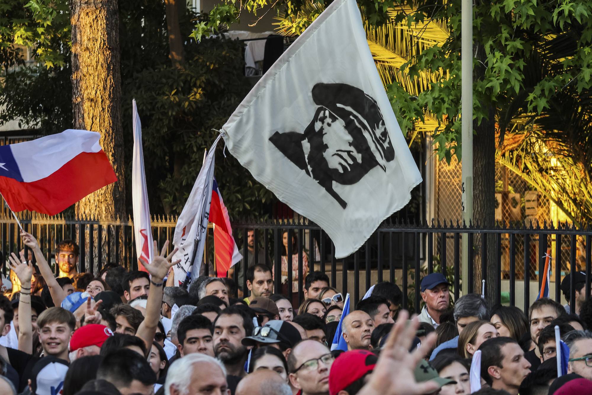 Şili'de Pinochet zihniyeti yine iktidarda