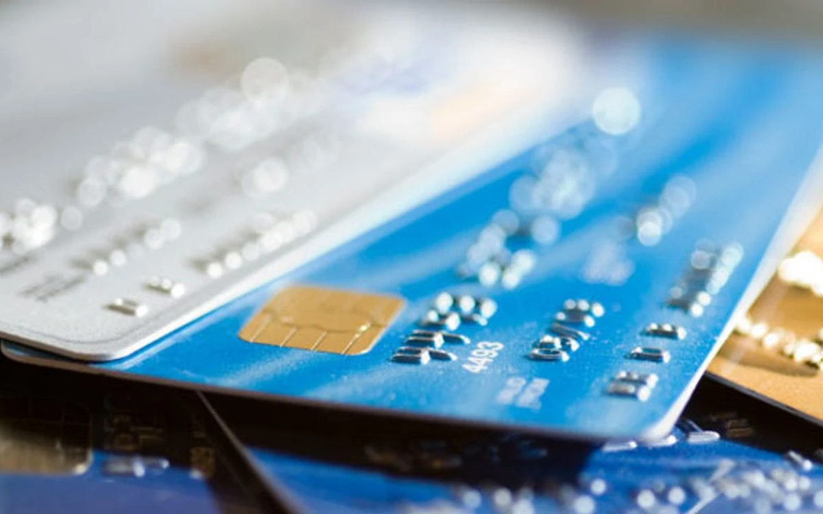 2025'te kredi kartı borçları yüzde 122 arttı