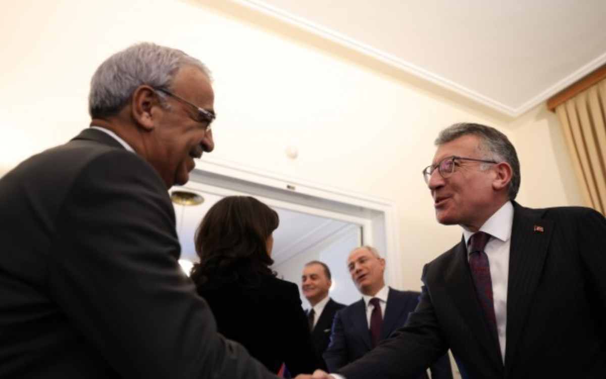 DEM Parti İmralı heyeti, AKP'yi ziyaret etti