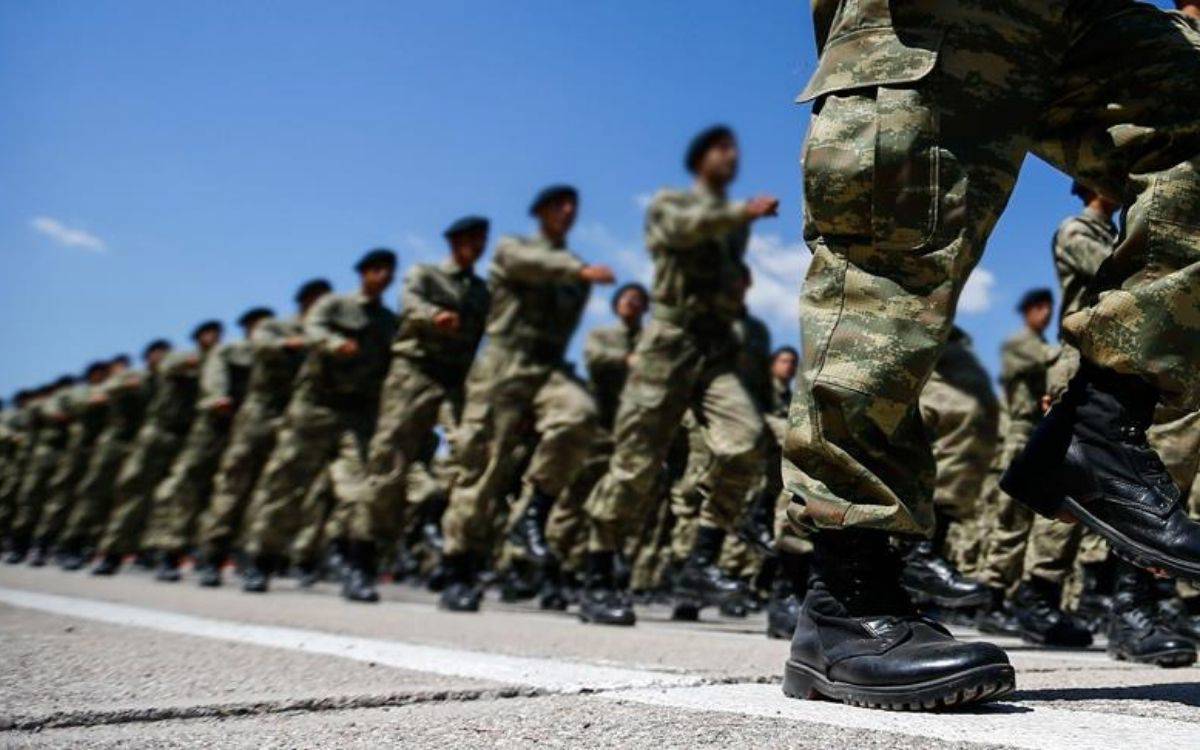 Zorunlu askerlik sistemi değişiyor