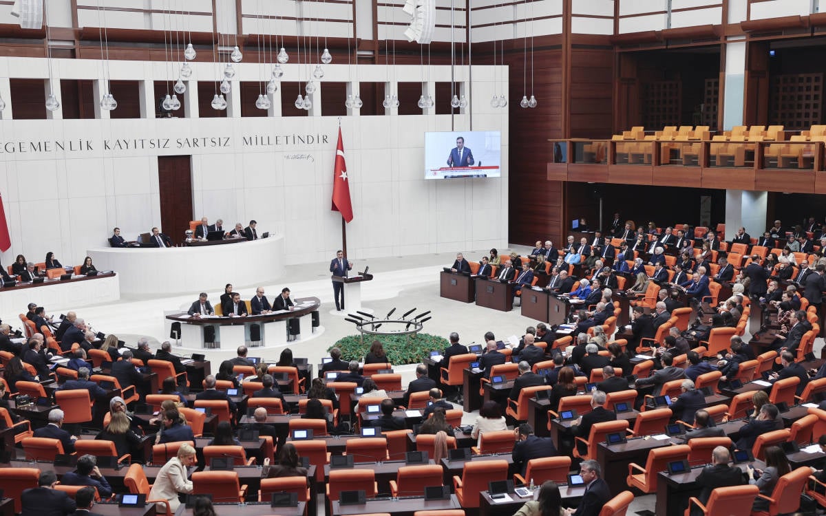 2026 Bütçesi TBMM'den geçti: Her 5 liralık verginin 1 lirası faize