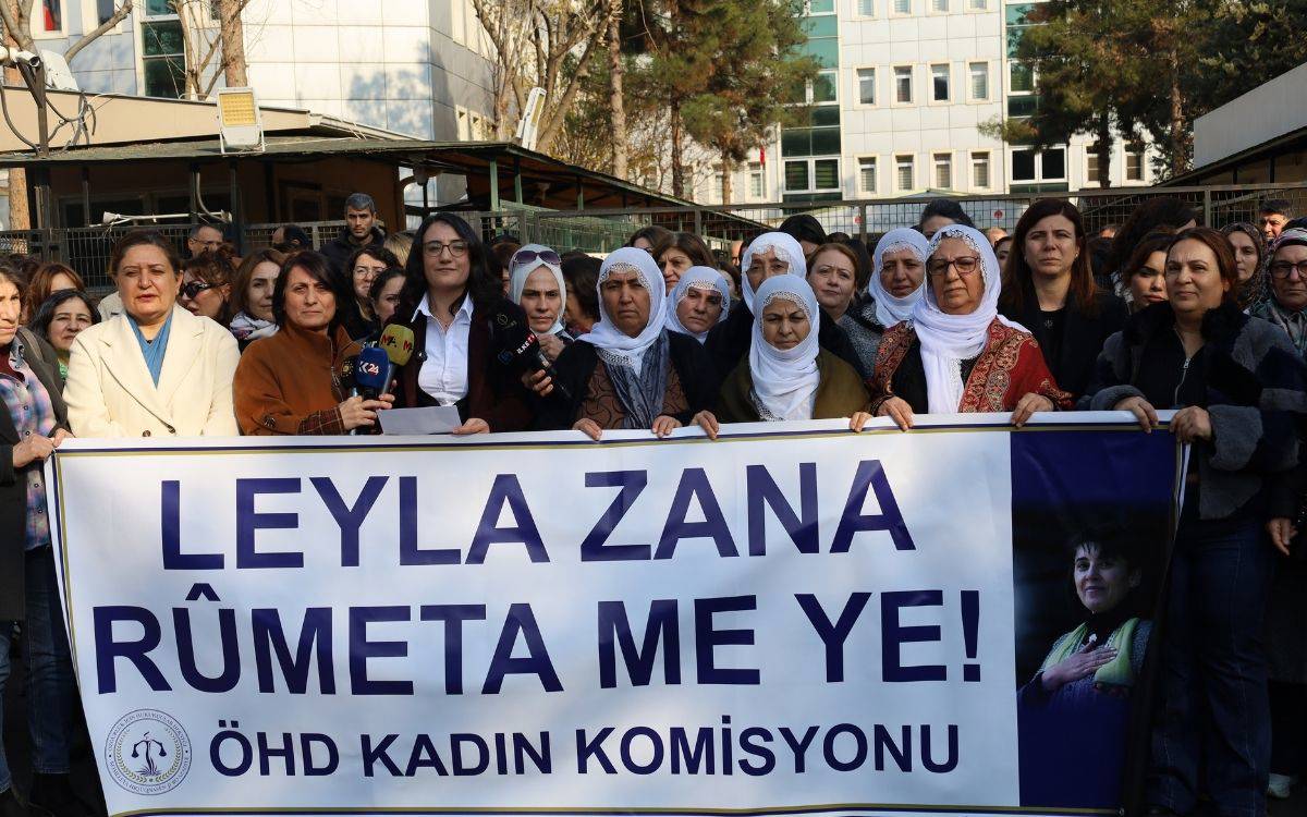 ÖHD'den Leyla Zana'ya yönelik cinsiyetçi saldırılara suç duyurusu