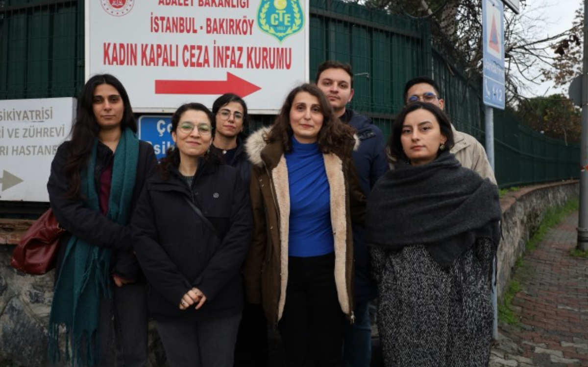 Koğuşları basılan kadın mahpuslara destek: "19 Aralık'ta yapılması tesadüf değil"