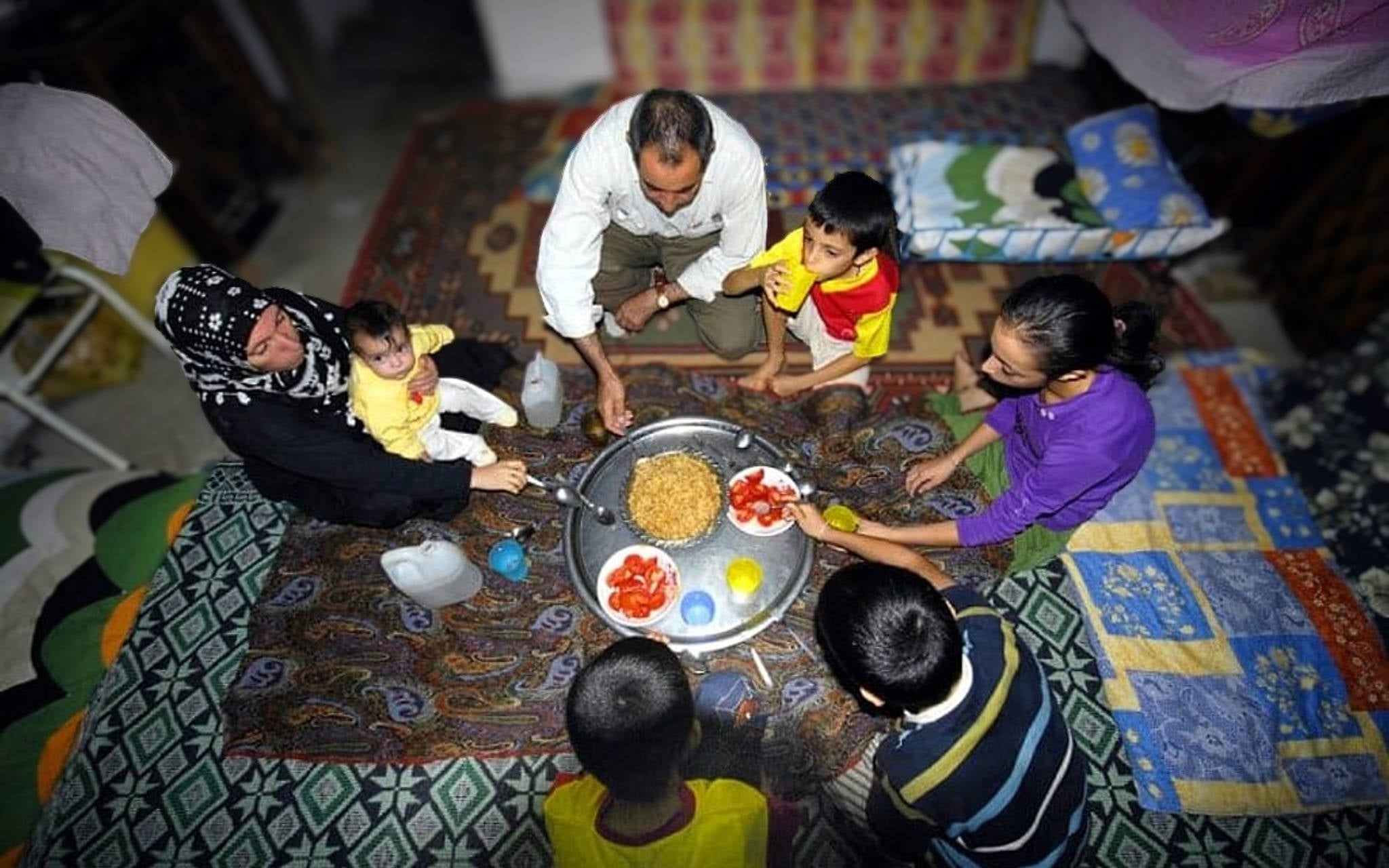 Hanehalkları yıllık enflasyonun yüzde 50,90 olacağı görüşünde