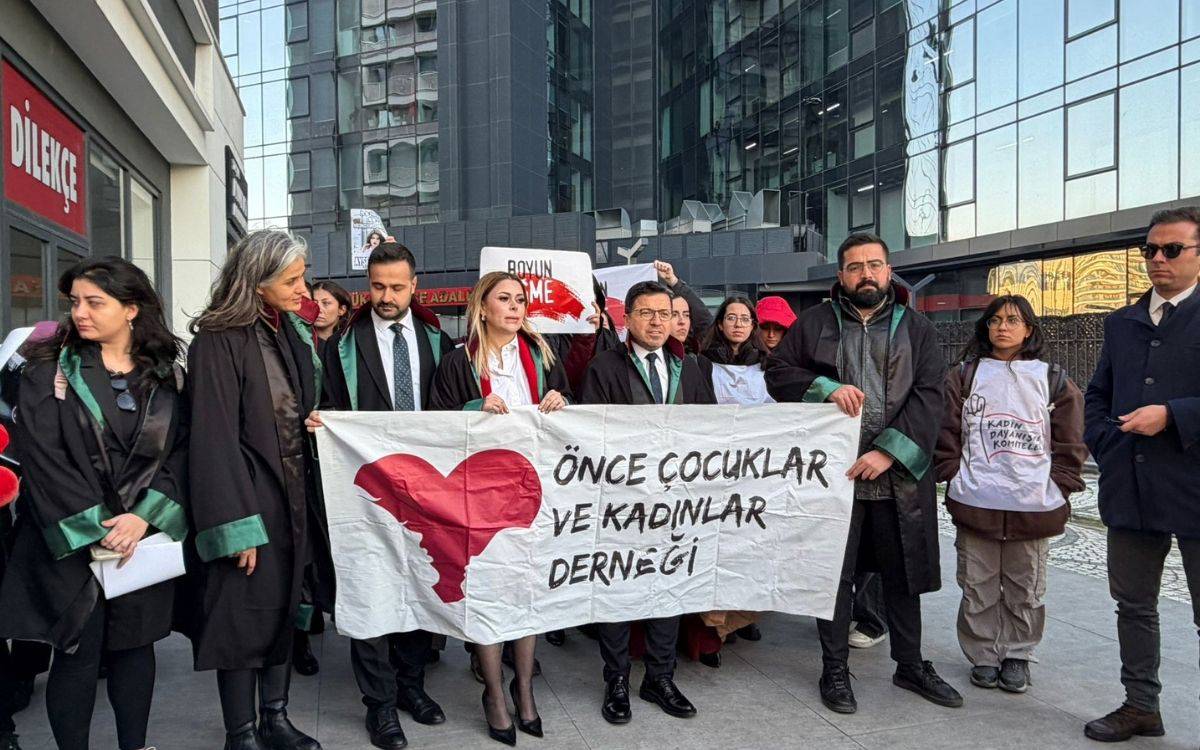 Esra Tokyaz: Kardeşimin ölüsüne saygı göster bari, yeter