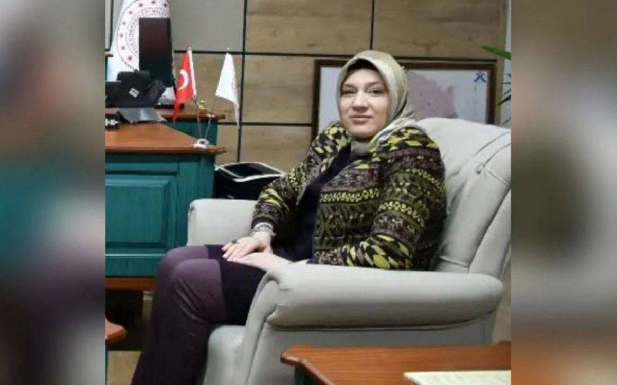 Eski AK Partili kadın yönetici evinde ölü bulundu