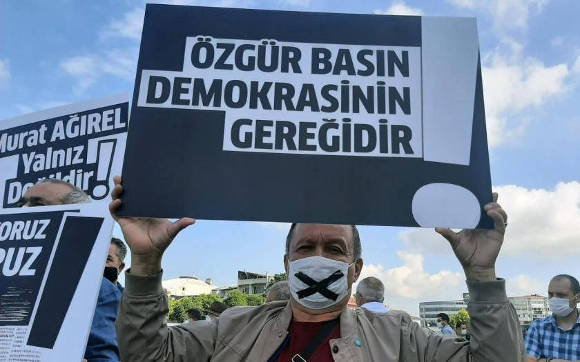 Hesabên Xê yên JINNEWS û Ajansa Mezopotamyayê hatin astengkirin