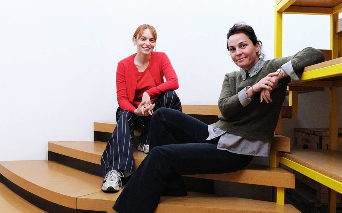 Tülin Özen ve Nilperi Şahinkaya ‘Ballı Süt’ ile tiyatro sahnesinde buluşuyor