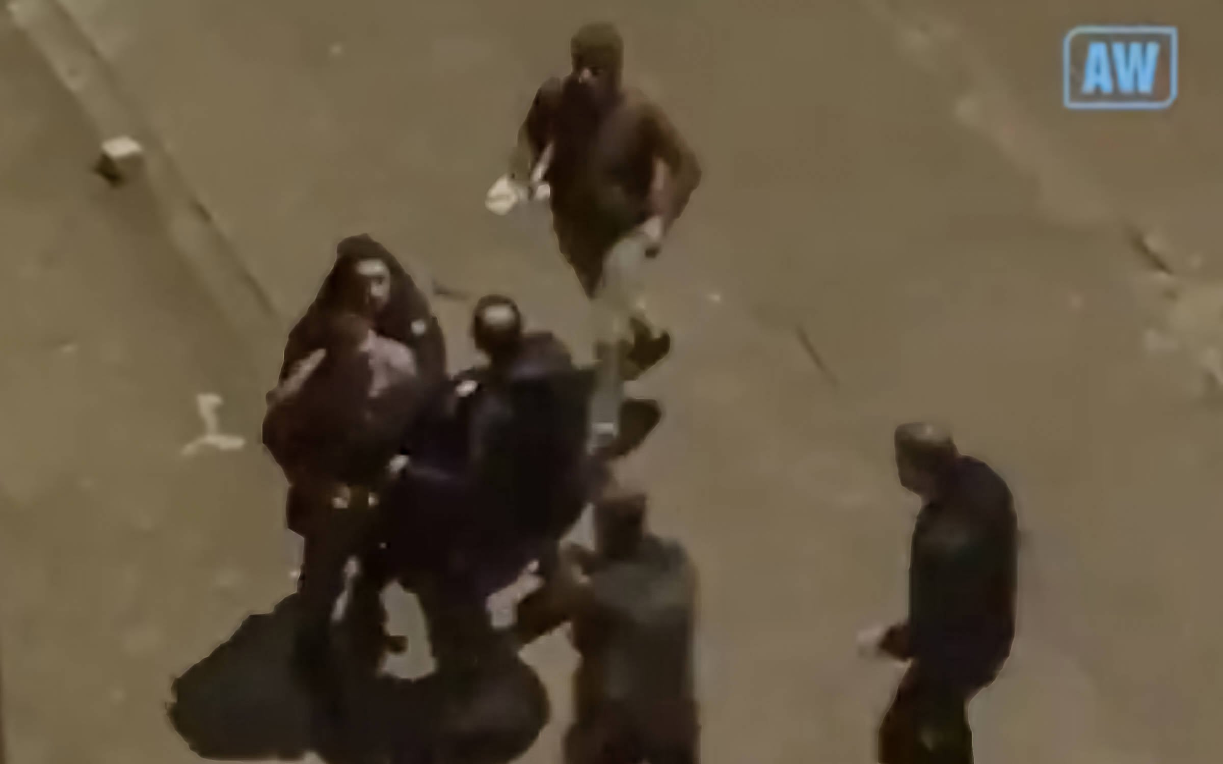 Cizre: Haber izleyen gazeteci Oruç darp edilerek gözaltına alındı