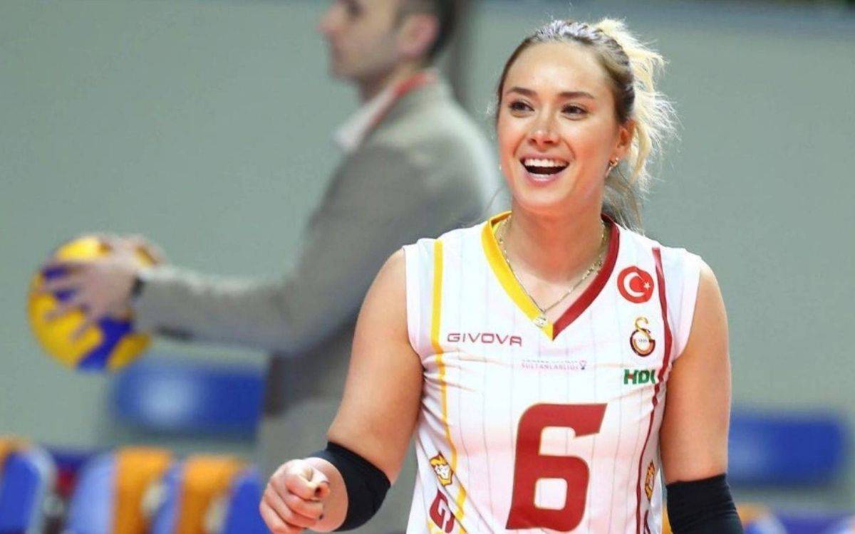 Eski voleybolcu Derya Çayırgan Sulh Ceza Hakimliği'ne sevk edildi