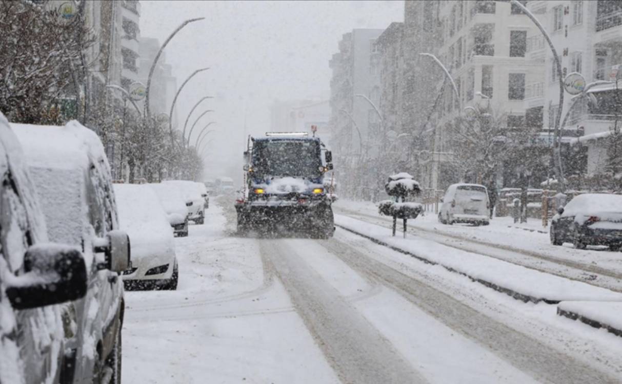 Li Wan, Mûş, Colemêrg û Bedlîsê ji ber berfê rêyên 574 gundan hatine girtin