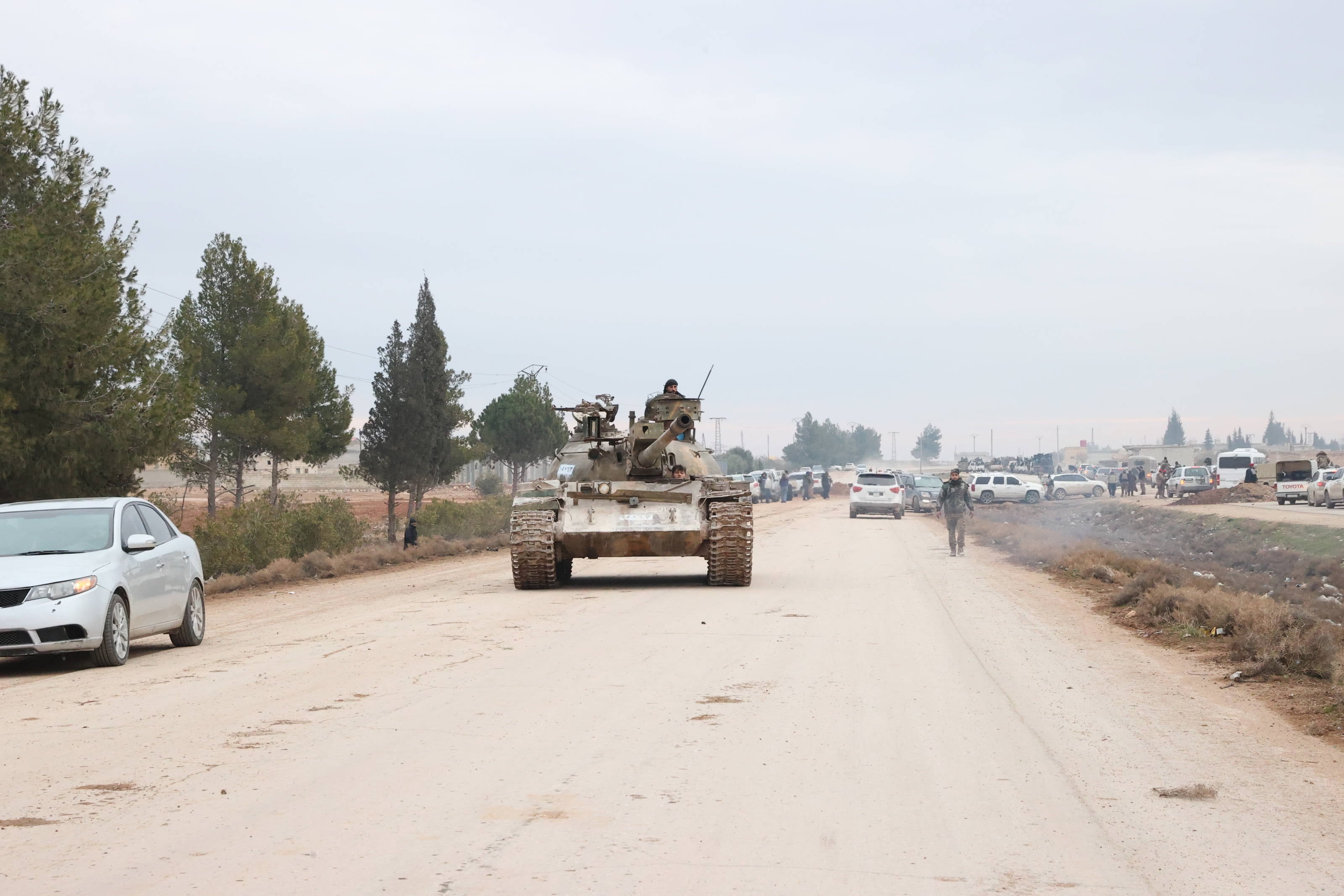 Suriye ordusu Deyr Hafir'e girmeye başladı