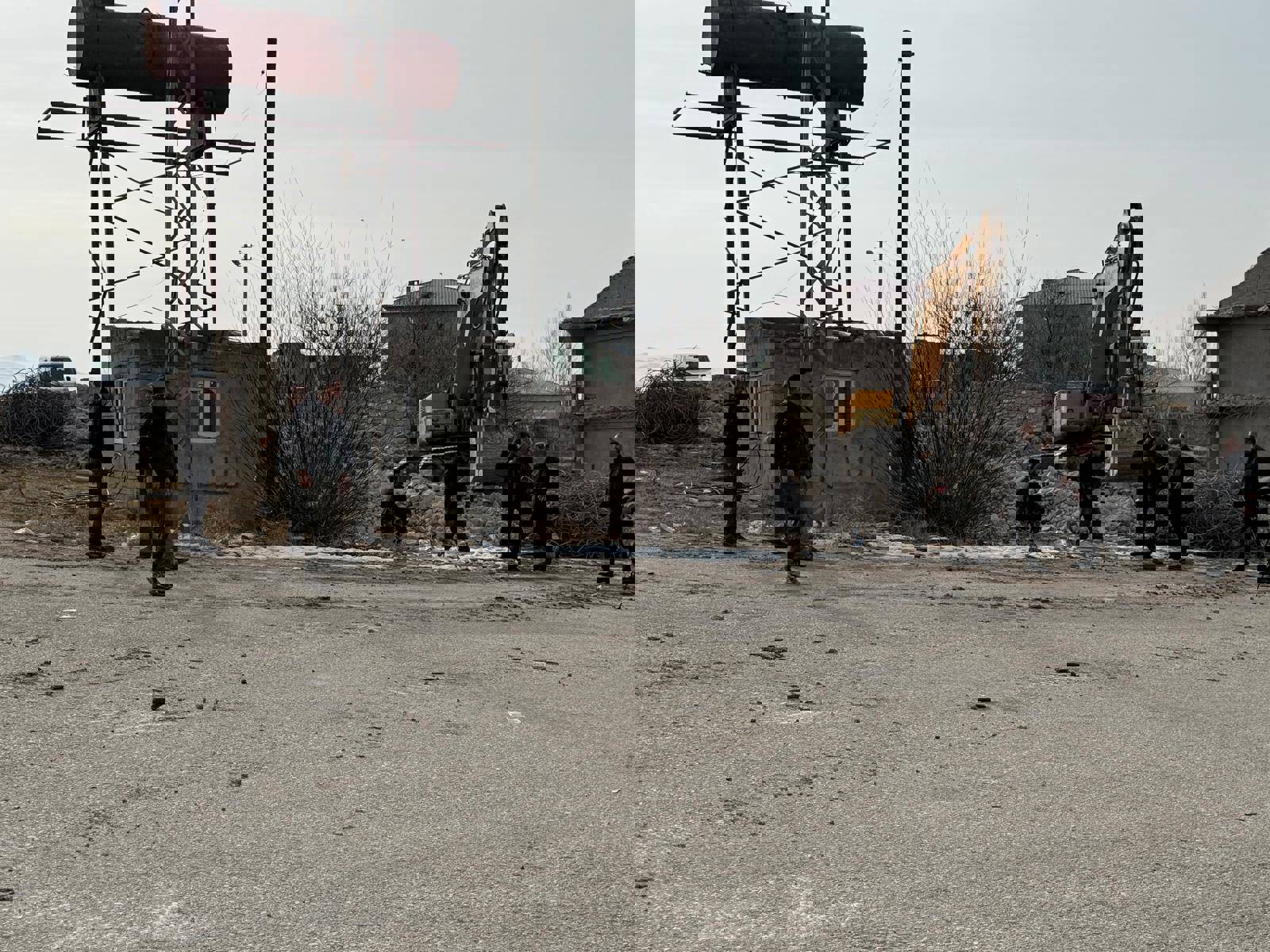 Van'da yargı süreci devam ederken dükkanlar yıkıldı