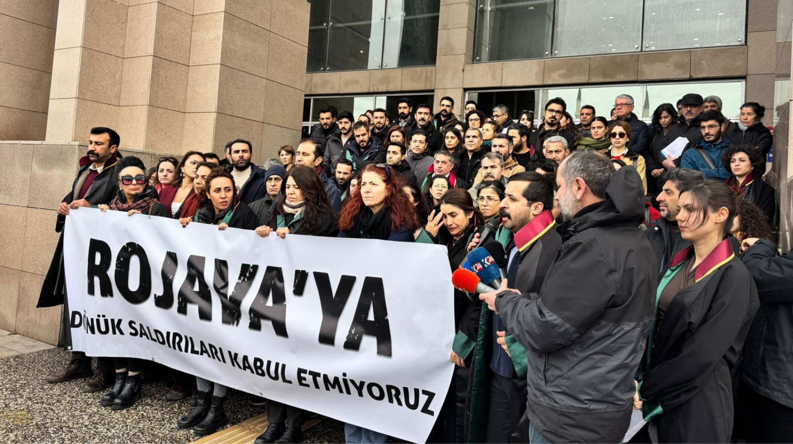 ÖHD: Uluslararası toplum Rojava’nın hukuki ve siyasi statüsünü tanısın