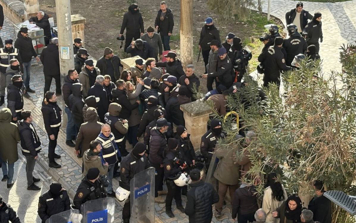 Nusaybin'de işkencede ağır yaralanan Diyar Koç, uçakla Ankara'ya götürüldü