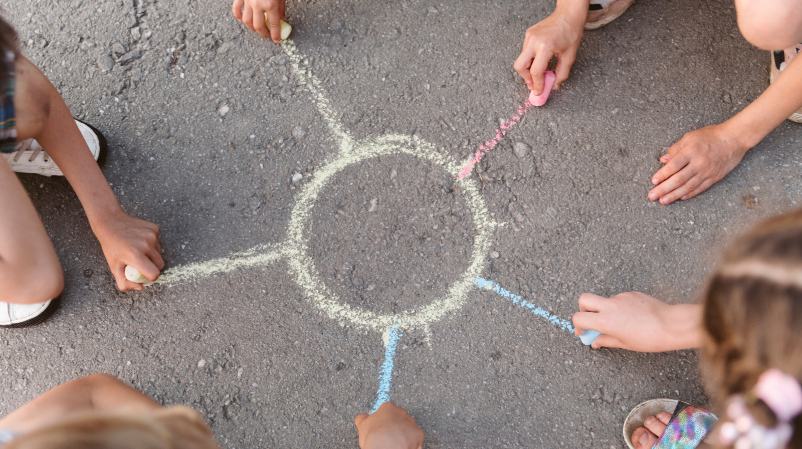 Çocukluk deneyimleri yetişkinliği nasıl etkiliyor?