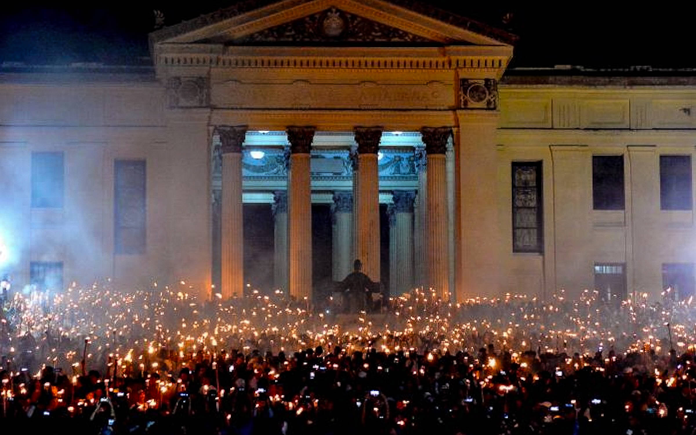 "Küba insanlığı savundu, şimdi insanlık Küba için ayağa kalkmalı"