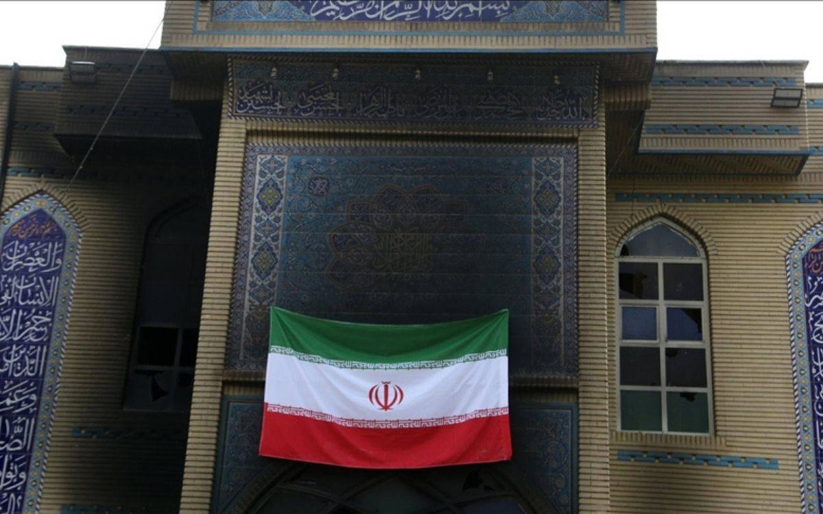 İran’da reformcu isimlere yönelik operasyonlar sürüyor