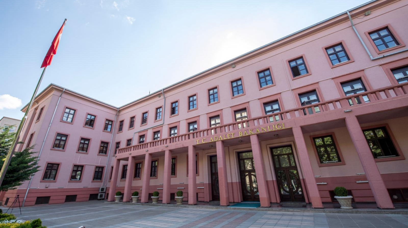 Bakanlıktan suça sürüklenen çocuklar için yeni model