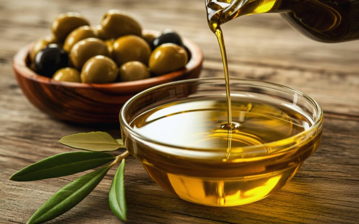 Zeytinyağında kriz: Ürünler depoda, katma değer yurt dışında