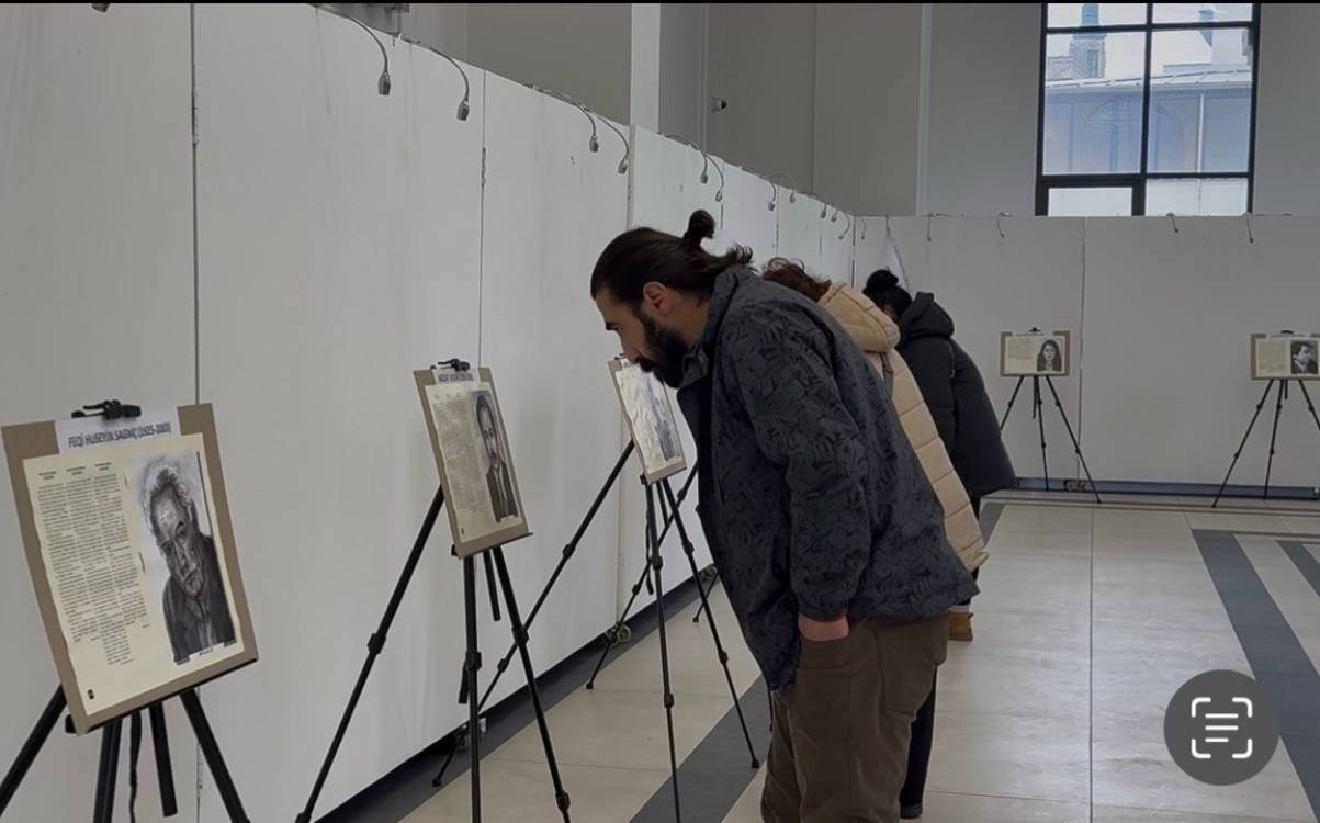 KURDÎGEHÊ li Wanê ‘Pêşengeha Wêneyên Navdarên Kurd’  li dar xist