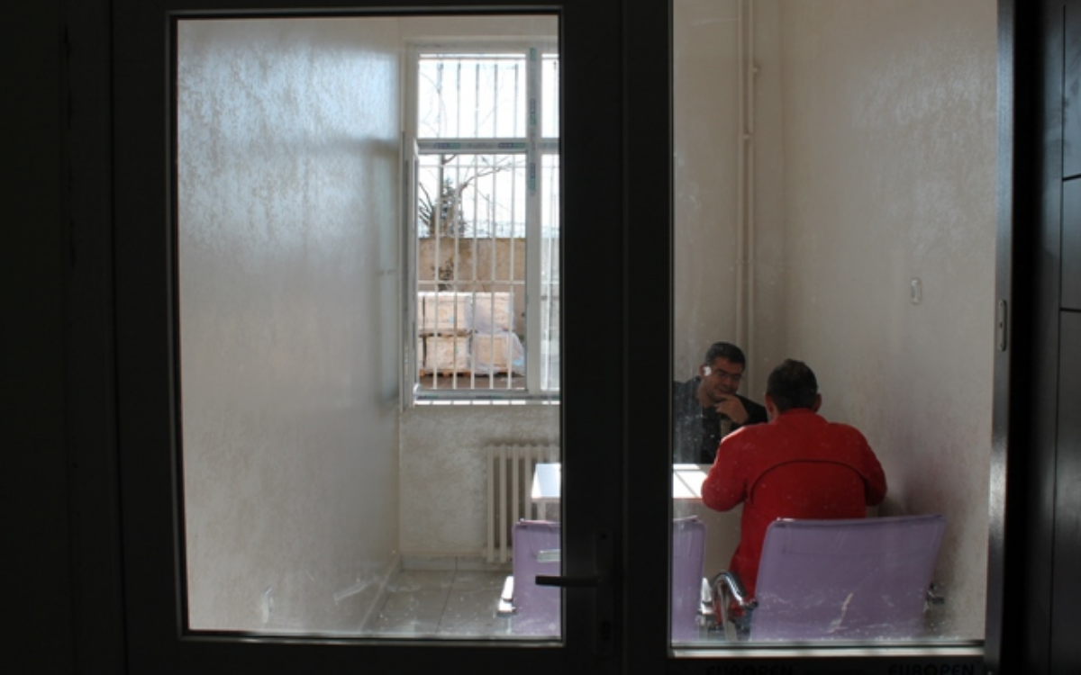 Hapishanelerde 'avukat görüşüne kısıtlama' iddiası