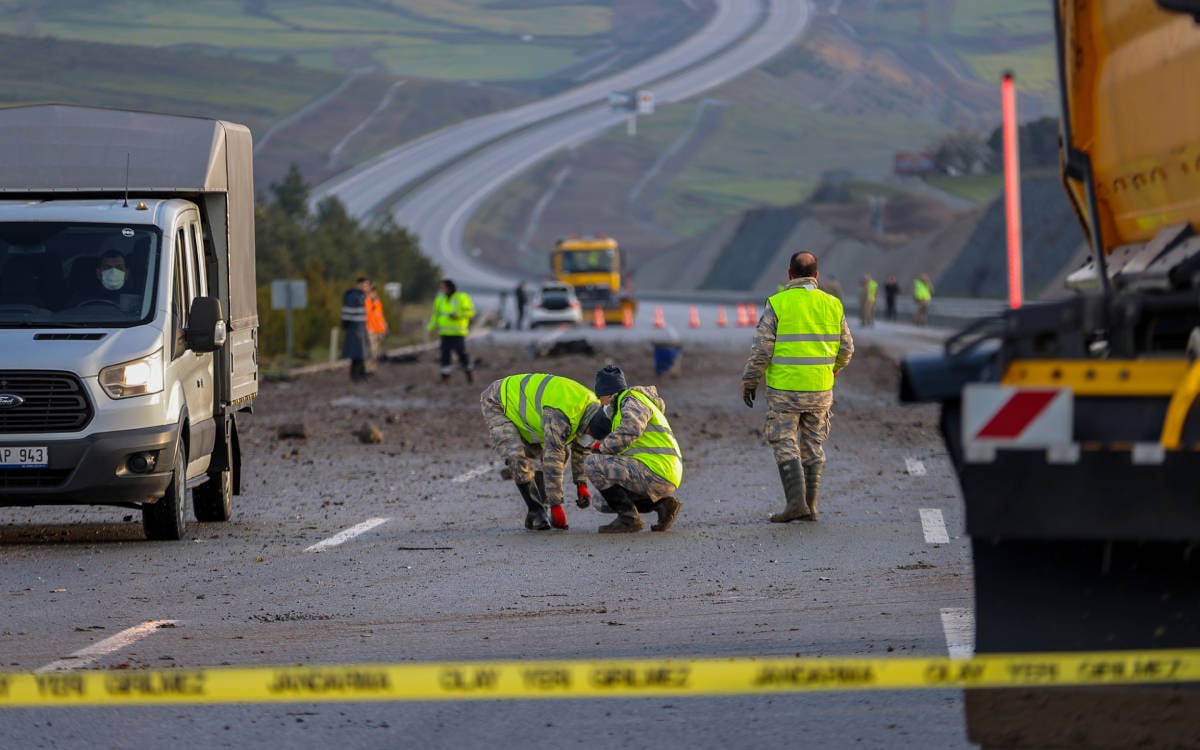 Balıkesir’de F-16 düştü