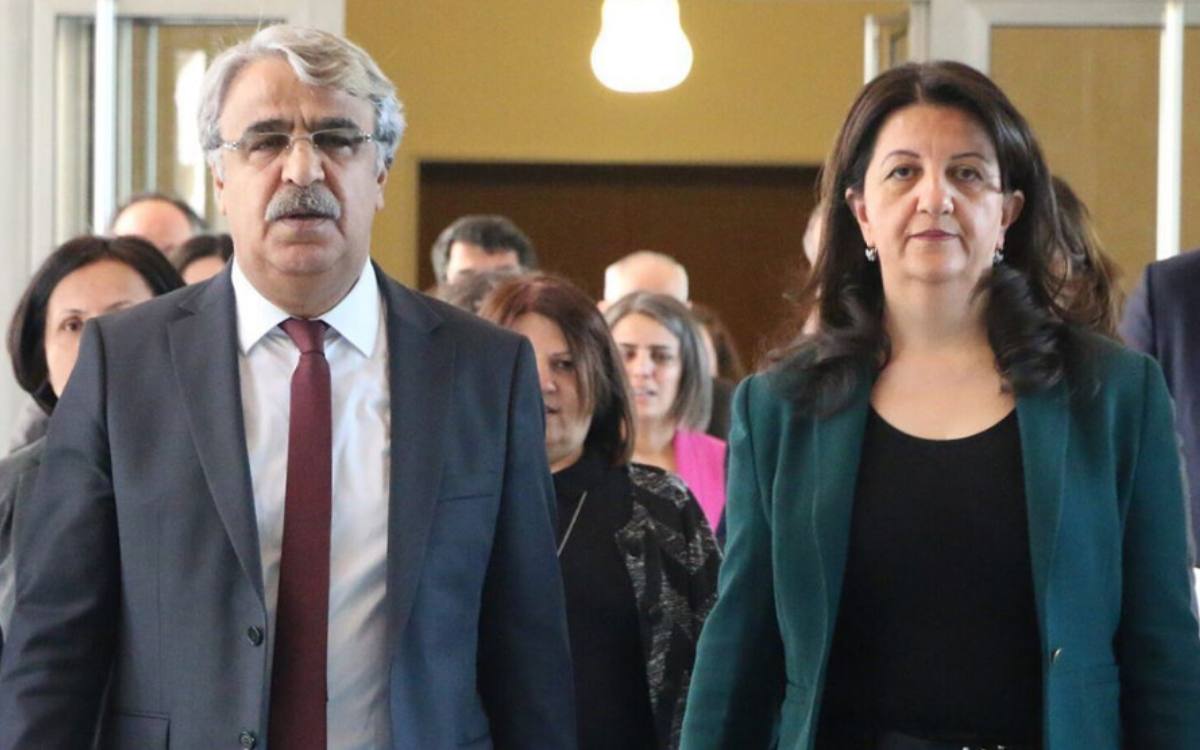 DEM Parti İmralı Heyeti üyeleri Selahattin Demirtaş ile görüştü