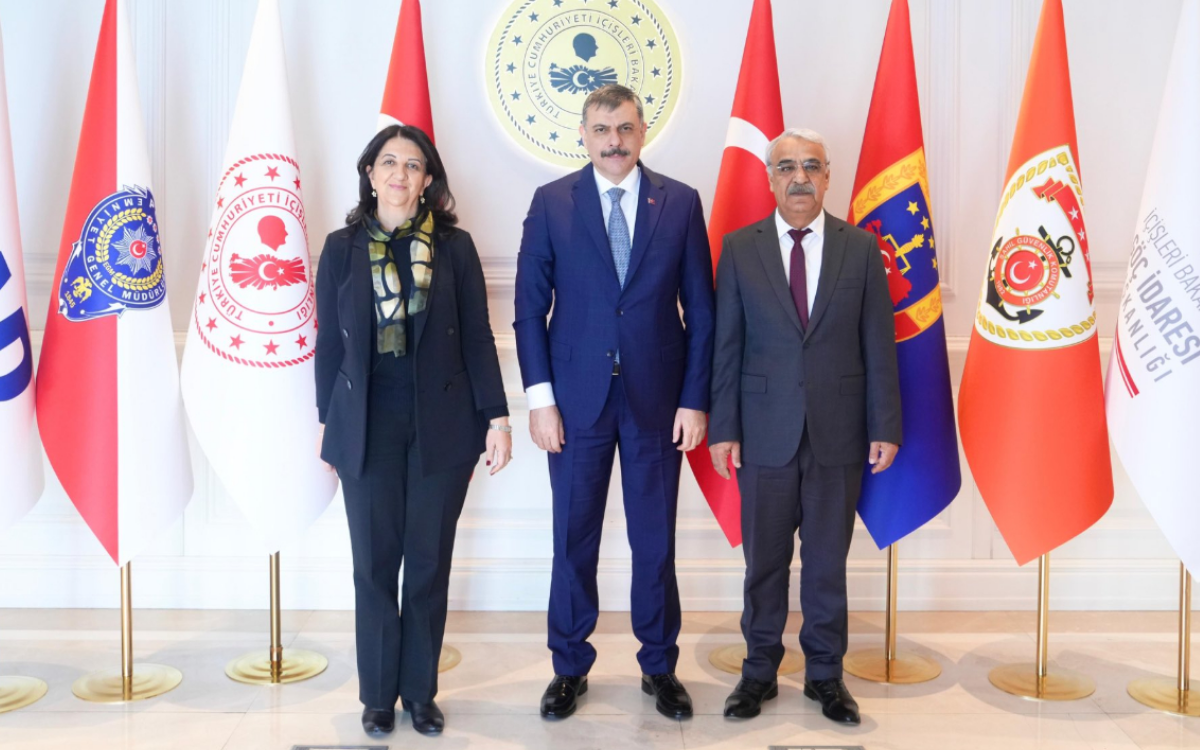 İçişleri Bakanı Çiftçi, İmralı heyeti ile görüşmesini "Hayırlı olsun ziyareti" olarak duyurdu