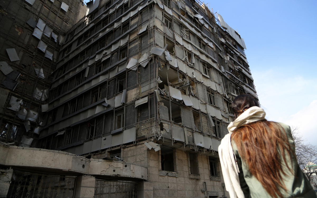 İranlı feminist Kamand: Sanki savaş bedenimdeydi; yaşadığım sarsıntıyı asla unutmayacağım