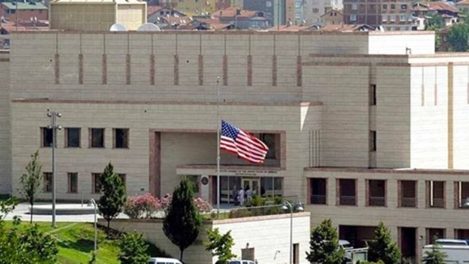 US suspends consular operations in southern Turkey, orders diplomats lo leave