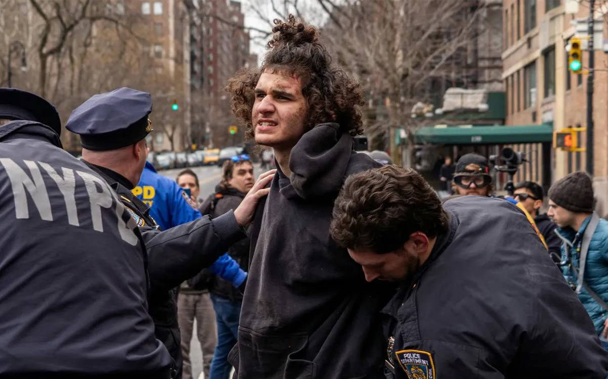 Mamdani’nin evinin önündeki protestoya saldıranlar IŞİD “sempatizanı” çıktı